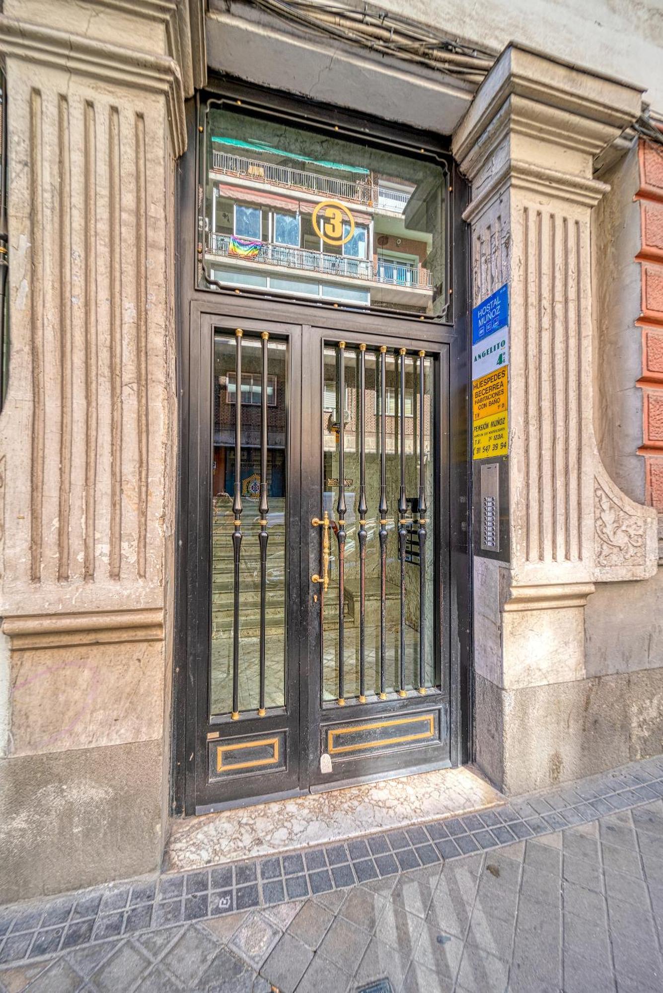 Hotel Angelitomad Madrid Exterior foto